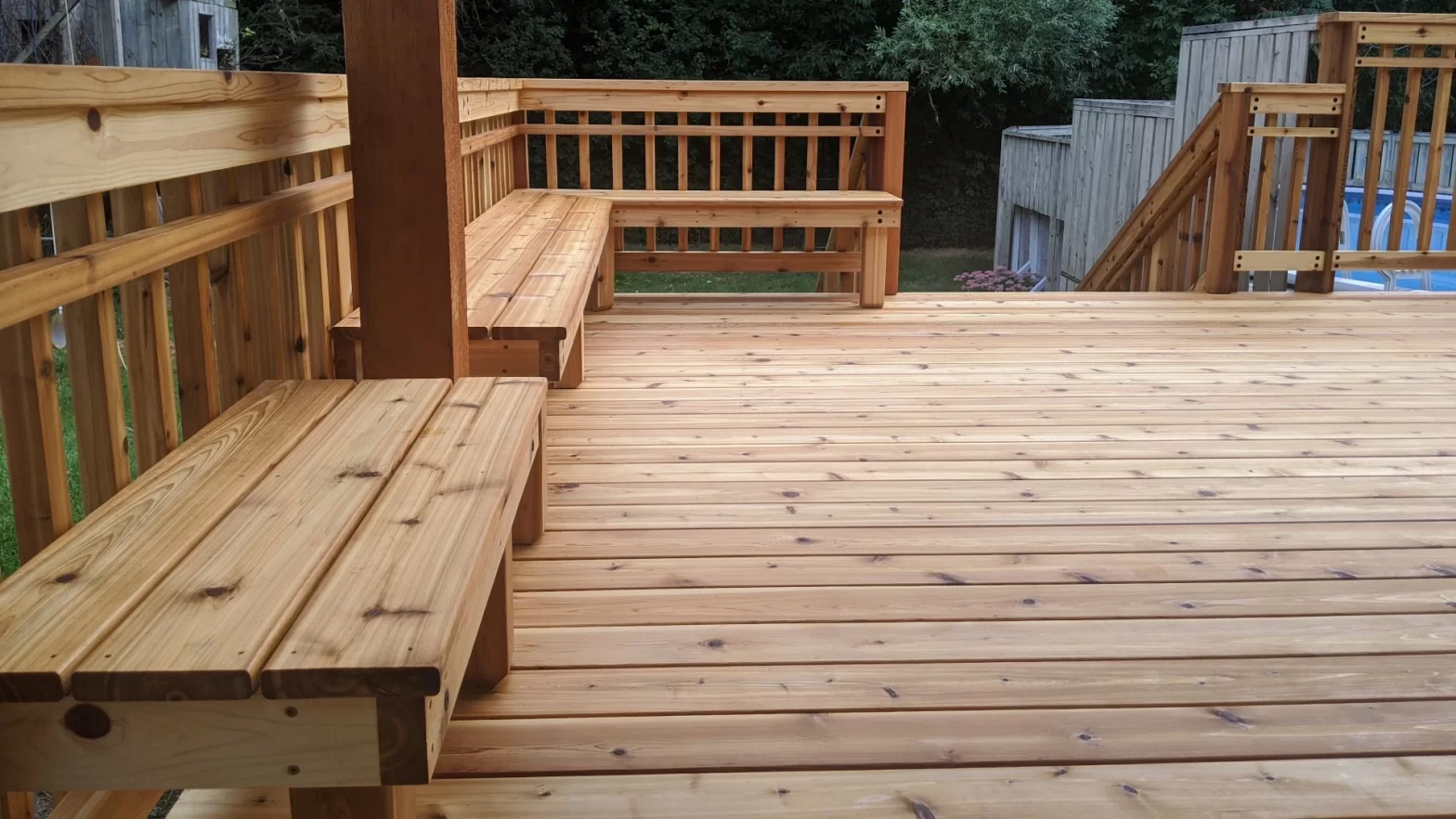 Red Cedar Deck in Ottawa